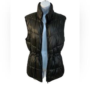 Swiss Tech Women’s Black Puffer Vest